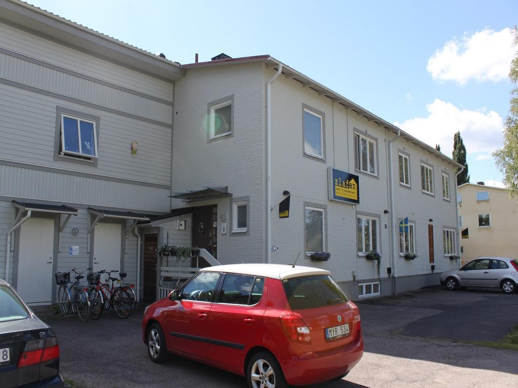 Hotell Zlafen Bed And Breakfast Karlskoga Exterior photo