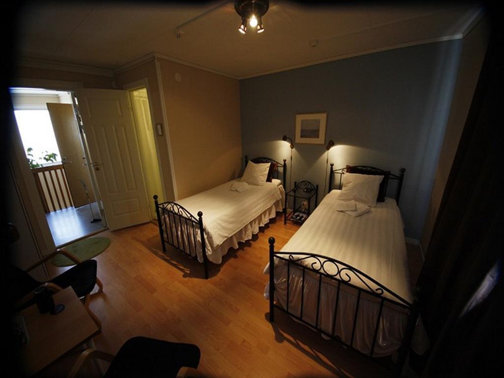 Hotell Zlafen Bed And Breakfast Karlskoga Room photo